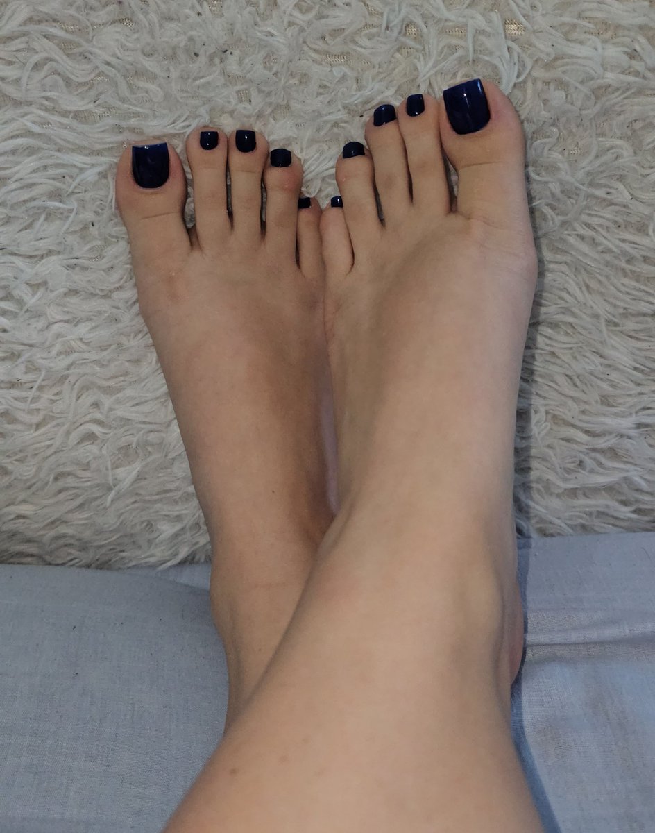 FeetPaur's tweet image. 💙💙💙