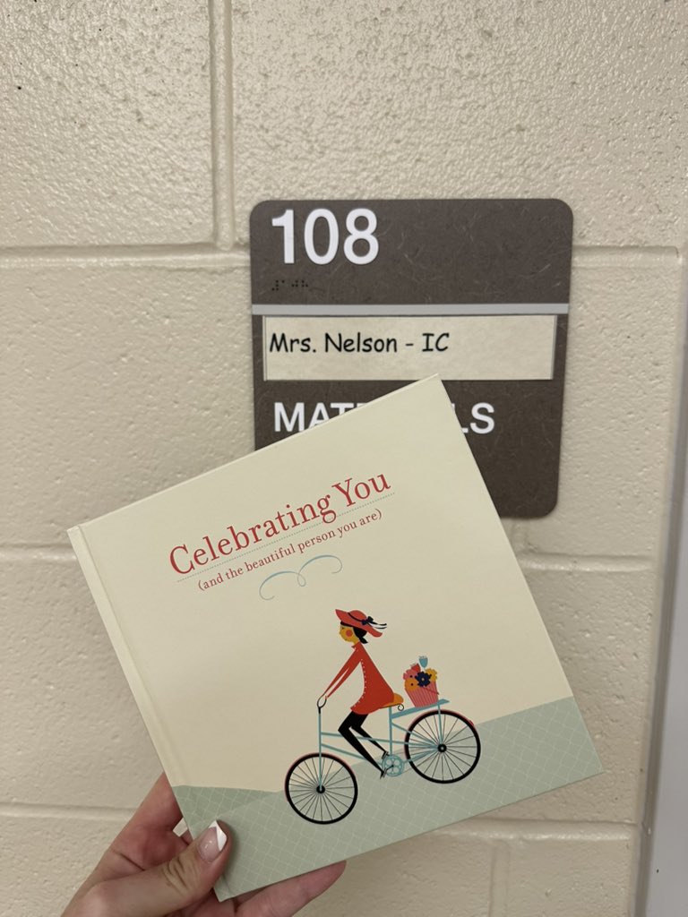 Such a sweet surprise from my IC family. Cheers to an unforgettable adventure. Keep in touch! @celesteferranti @NancyEBradley @katyisd_ELEMCI #katyic