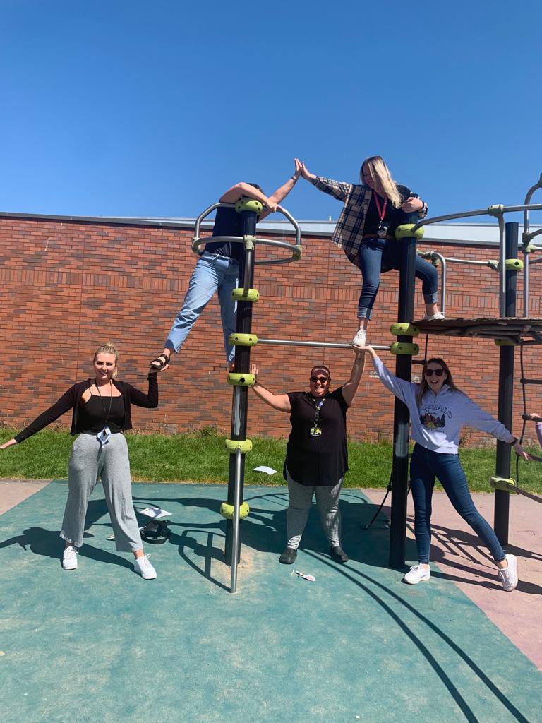 MissMor57869501's tweet photo. Best inservice day yet @ClydePrimary community scavenger hunt! Lots of learning fun!
#clydegoexplore #teambuilding #outdoorlearning https://t.co/CBMrnDaHVt
