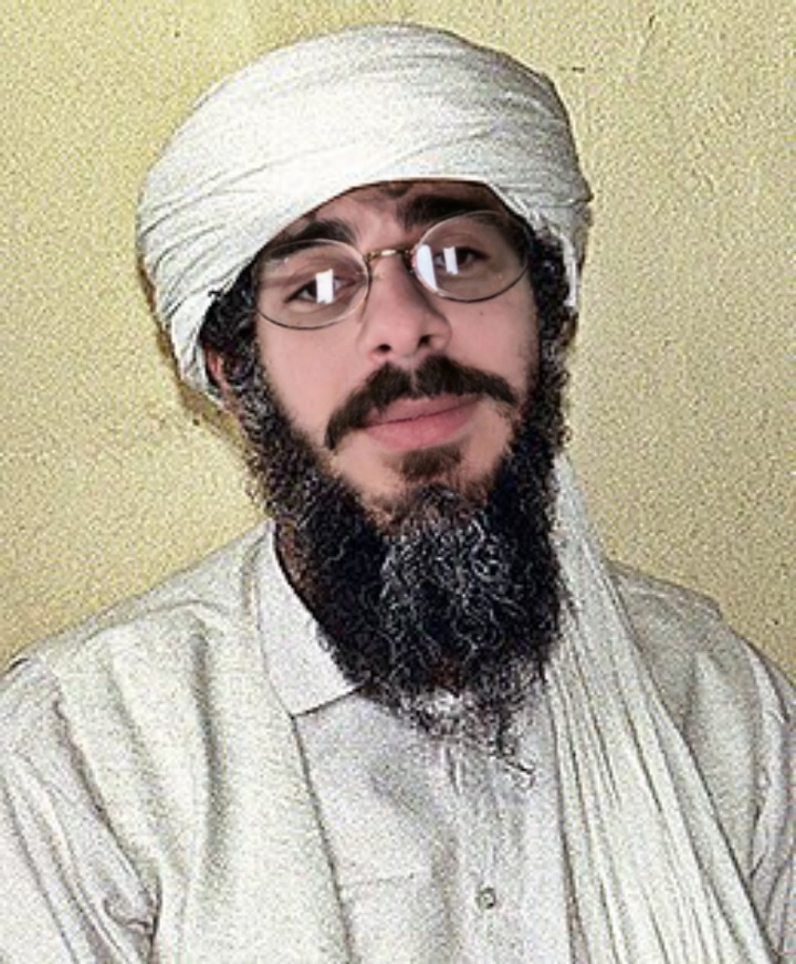 ipz331's tweet image. Jvois aucune ressemblance