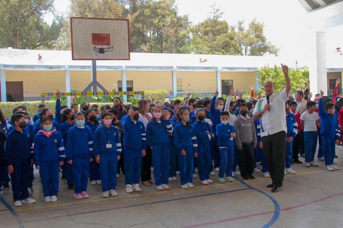 natycastrejonv's tweet image. Hoy visitamos la Escuela Primaria General “Pedro María Anaya” de #Huichapan, para reconocer a la comunidad educativa su participación en los Diálogos Ciudadanos por la Construcción del Plan Estatal para la Transformación de Hidalgo, en los que se identifican las necesidades y…