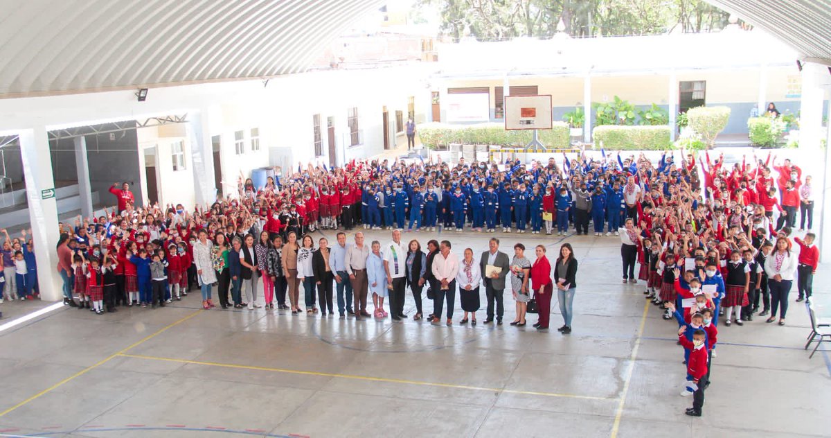 natycastrejonv's tweet image. Hoy visitamos la Escuela Primaria General “Pedro María Anaya” de #Huichapan, para reconocer a la comunidad educativa su participación en los Diálogos Ciudadanos por la Construcción del Plan Estatal para la Transformación de Hidalgo, en los que se identifican las necesidades y…