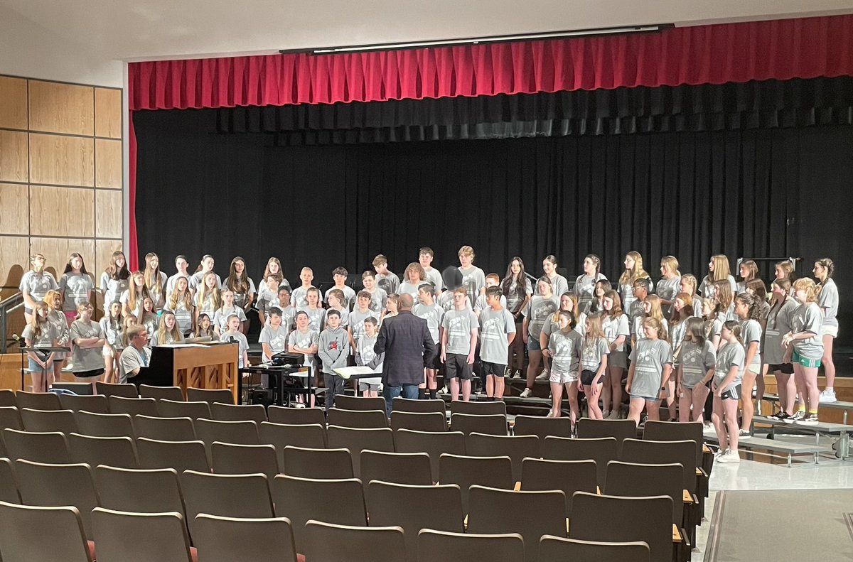 Mrs. Stellino-Pennridge Central Choir tweet media