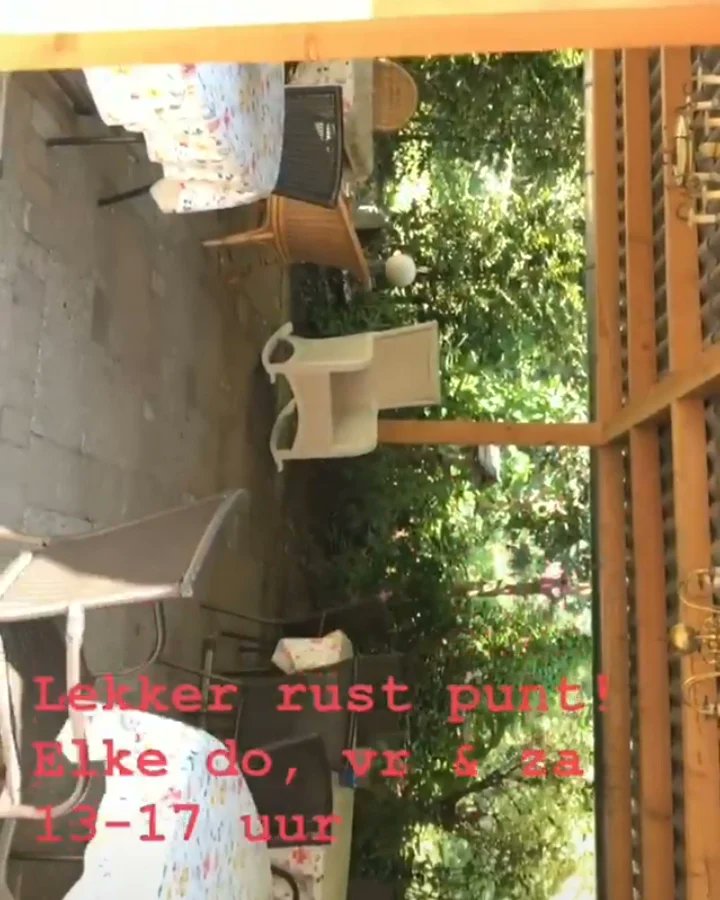 Gezellig adresje in de polder! #Ruigenhilpolder #theestop #koffiestop #rustpunt #waterpoort #folderpost #zuiderwaterlinie #brocante #hightea #Moerdijk #dePrullenkast #prullenkast  #pinkstertip #wandeleninbrabant #fietseninbrabant #visitmoerdijk