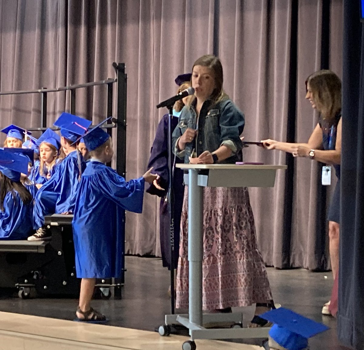 MissHollyKnott's tweet photo. We’ve got a kindergarten graduate!
My sweet baby boy is on his way to first grade and I couldn’t be prouder of him and how he has progressed this year!
He is funny, smart, and so very kind!  I’m so thankful for his teachers and how they helped him blossom!
#kelleremersonknott https://t.co/fbE5O20tr4