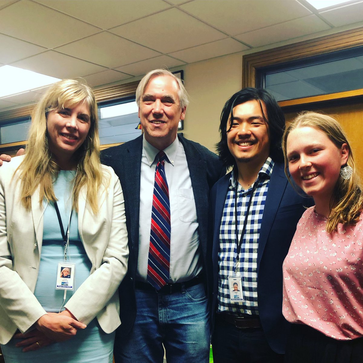 What a joy to have our @SenJeffMerkley stop by the office yesterday and talk climate, constitutional law, and democracy. We are with you Senator: #abolishthefilibuster