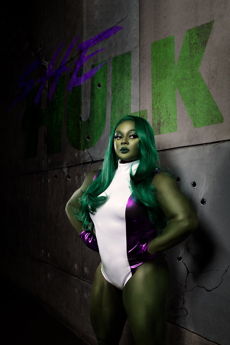 TheDerekLuke's tweet photo. If there’s one thing me and @itsambersymone gon do its go hard for a halloween shoot https://t.co/ywbXMoVLuN
