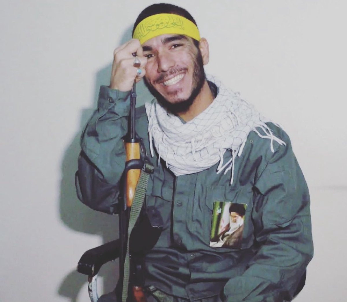 kojoisarafidi's tweet photo. A reporter asked, "What dream do you have that brings you all this way?"

"Revenge for Hazrat Zahra's Slap"

- Shaheed Mohammad Hadi Zolfighari https://t.co/kjCdYAXsP4