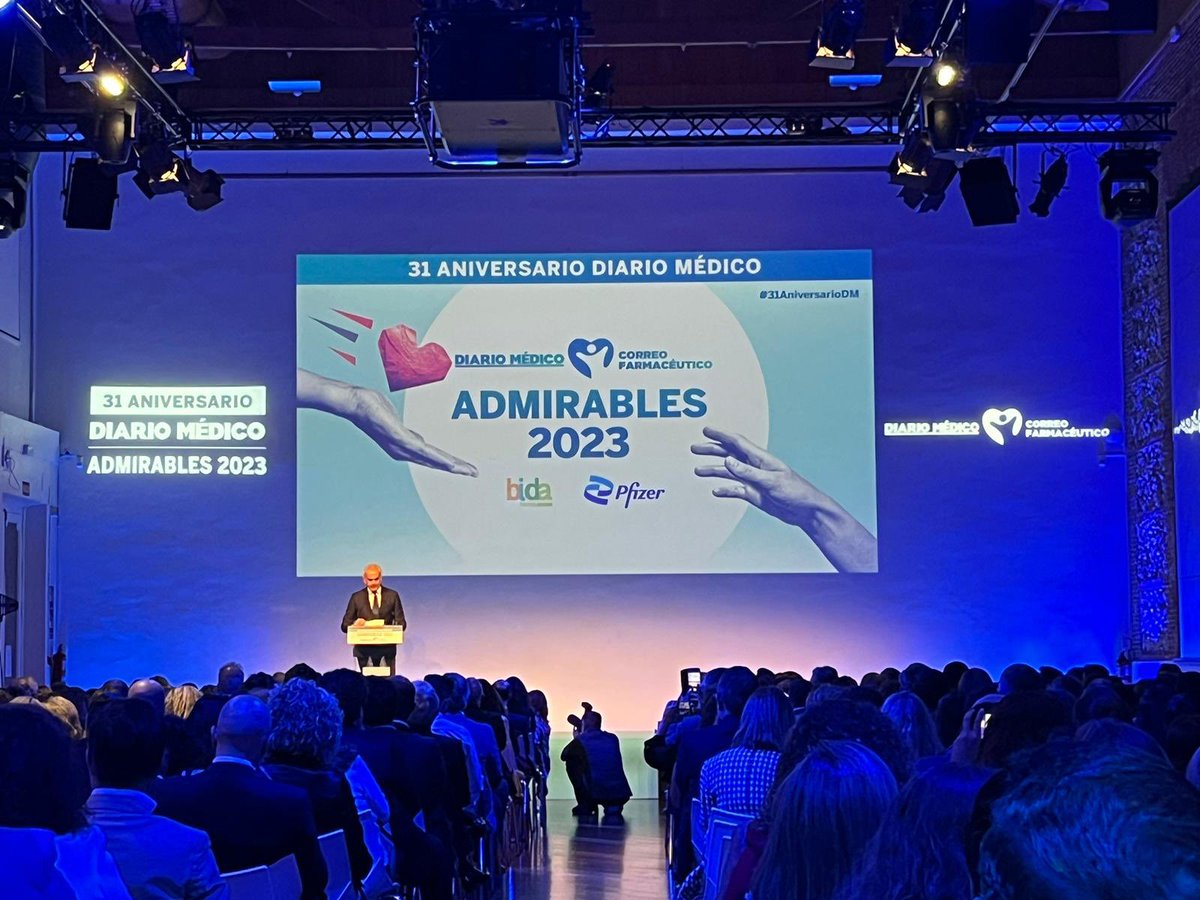 AngeliniFarmaES's tweet photo. Un año más apoyamos al equipo de sanidad de @unidadeditorial por su labor informativa y de divulgación sanitaria en el 31 aniversario de @diariomedico
Enhorabuena a los 12 sanitarios premiados por ser #admirables por su compromiso
#31aniversarioDM
#compromisoAngelini https://t.co/AtOVFGQy6F