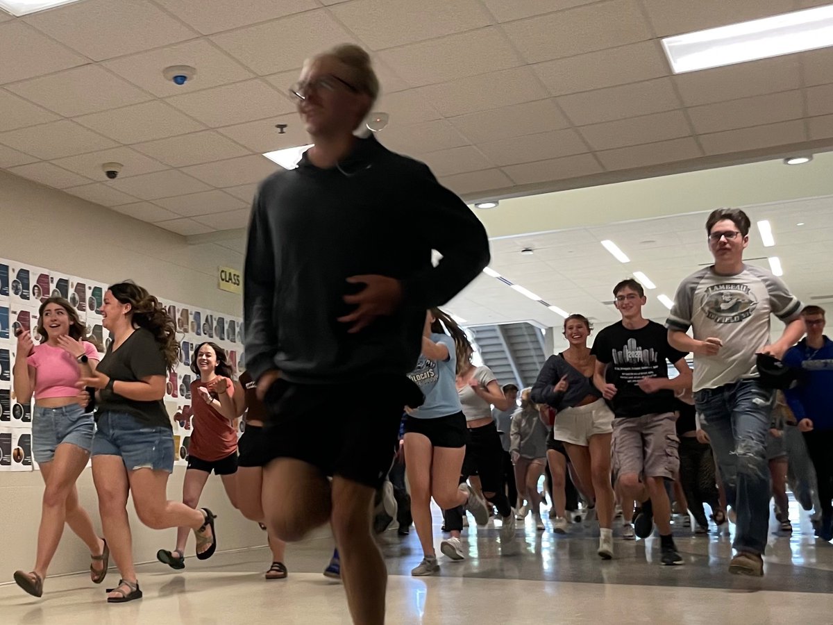 KMHS Counseling Office (@kmhsguidance) on Twitter photo Schools out for Seniors! Last time running the halls for these KoMets, a great send off for the class of 2023 😎 <a href="/KMKometsHS/">KassonMantorville HS</a> Schools out for Seniors! Last time running the halls for these KoMets, a great send off for the class of 2023 😎 <a href="/KMKometsHS/">KassonMantorville HS</a>