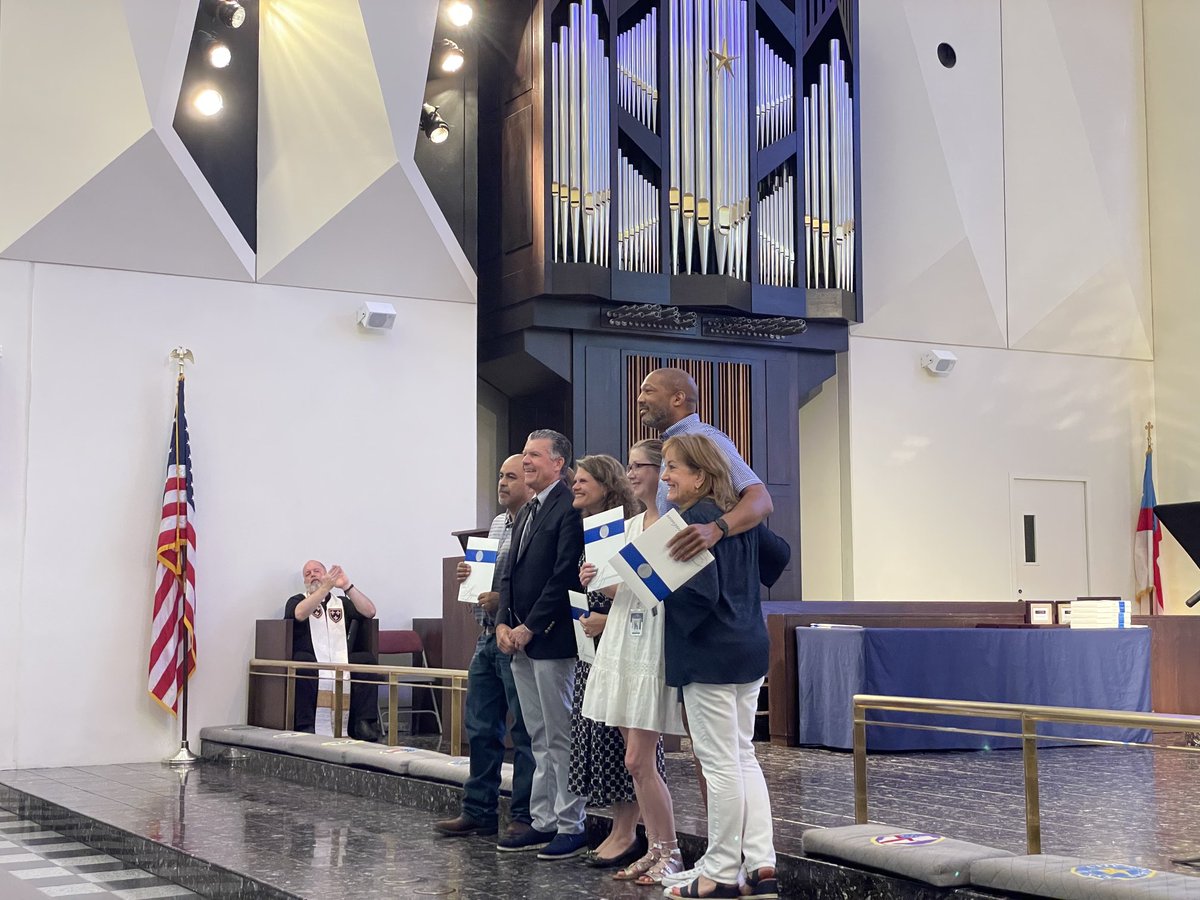 Henry F. Heil (@henry_heil) on Twitter photo A wonderful celebration today <a href="/EpiscopalDallas/">Episcopal Dallas</a> as we recognized faculty tenures and longevity. Here we have those celebrating 5, 10, 15, and 20 years at ESD. A wonderful celebration today <a href="/EpiscopalDallas/">Episcopal Dallas</a> as we recognized faculty tenures and longevity. Here we have those celebrating 5, 10, 15, and 20 years at ESD.