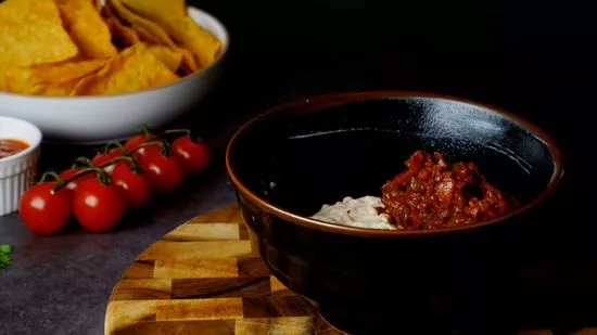 This nacho dip is sure to be a hit at your company #potluck. #aspiringchef  cpix.me/a/170261263