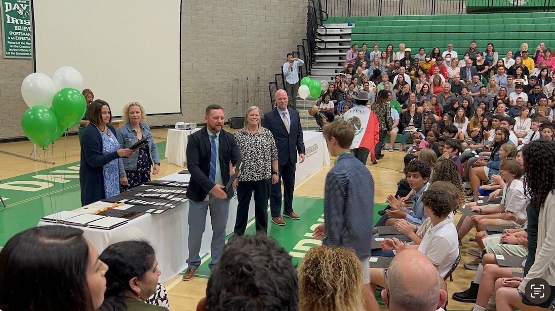 Davis Middle School tweet media