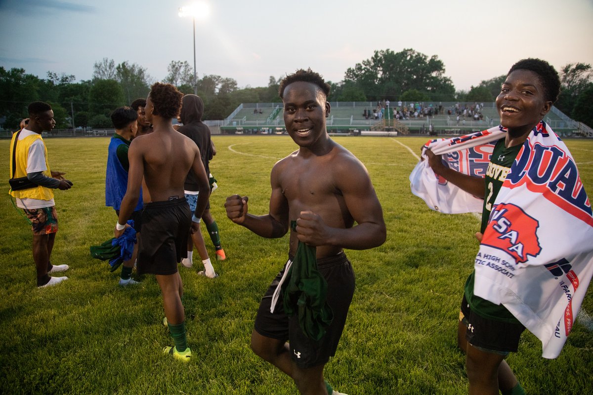 DMschools's tweet photo. Congratulations to the @HooverHuskies on a come-from-behind 2-1 win over Pella last night to qualify for the State tournament! Hoover faces CR Xavier at 4:00 on Tuesday at the Cownie Sports Complex in Des Moines. See more from last night's game at https://t.co/Lq3vRZE7Kl https://t.co/gcfkLVf7Qp