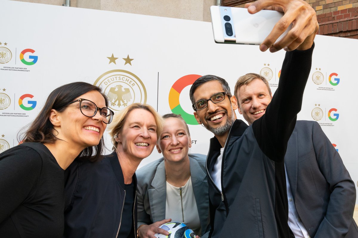 Sundar Pichai tweet media