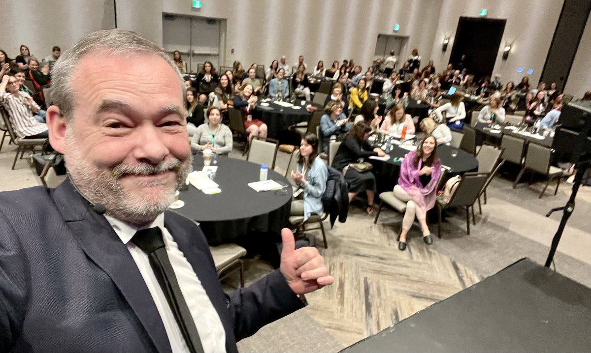 YvesCharmont's tweet image. Présentation pour @cap_com des tendances en presse territoriale écrite française devant les congressistes de l'Association des communicateurs municipaux du Québec à @St_Hyacinthe 🦫🍁 Merci pour ces retours si chaleureux et sympathique ! #capcom23 #compublique #acmq