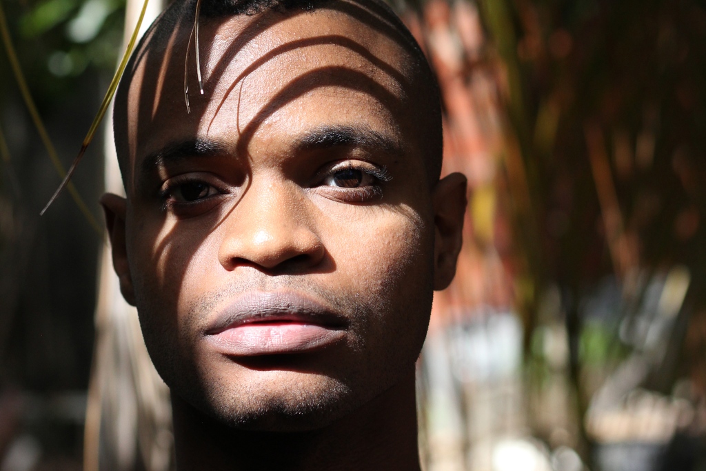 Big Medium is thrilled to announce Rodell Warner as the 6th awardee of Tito's Prize!
Funded by a gift from Tito’s Handmade Vodka, Warner will receive an unrestricted award of $15,000 &amp; a solo exhibition at the Big Medium Gallery in 2024. Learn more at bigmedium.org