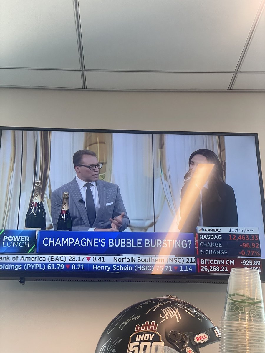 Miz Liz tweet media