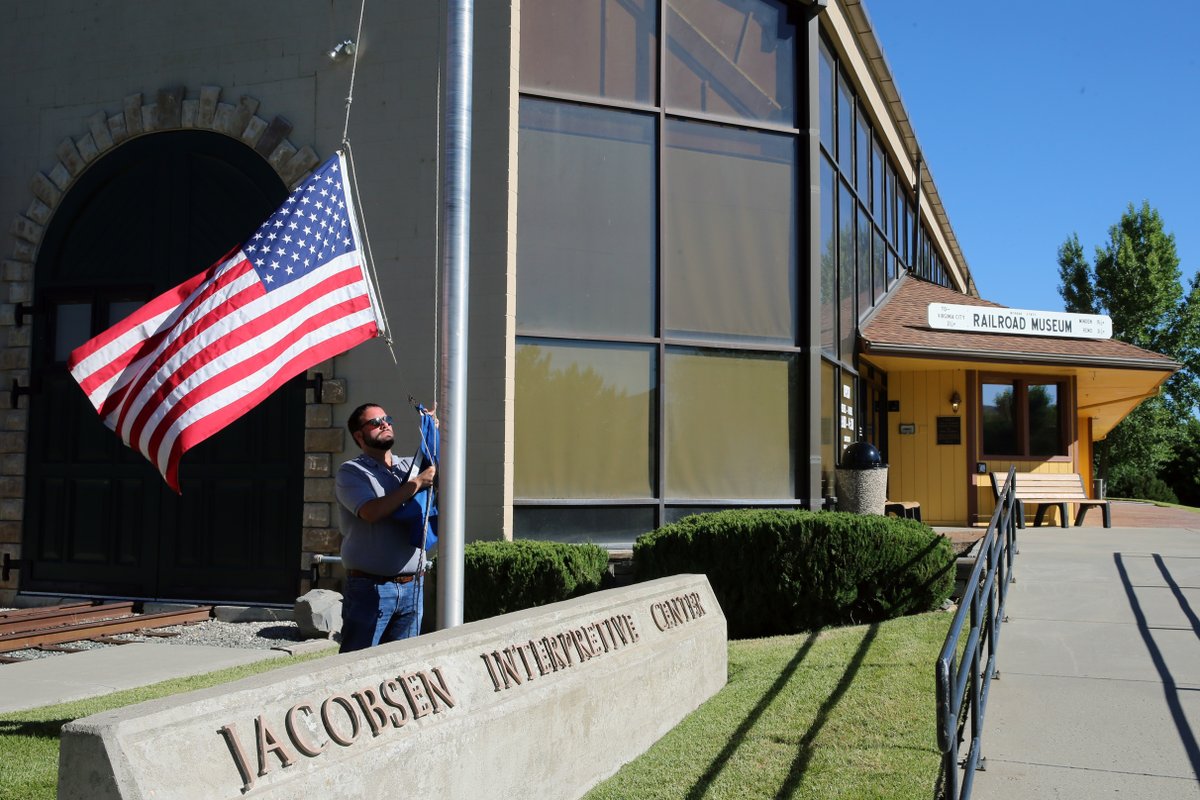 We hope you have a fun, safe and relaxing Memorial Day weekend. With multiple train ride options to Rockin' Rib Fest, there's many options to enjoy! See visitcarsoncity.com/events to start planning today.