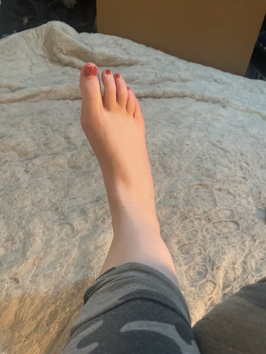 GoddesAmy92's tweet photo. Oi Bitch’s send me your cashapp so I can request you and every time I do you need to accept it. 

#paypig #findom #femdom #HumanATM #Humanwallet #cashcow #slave https://t.co/fpfhbApAFB