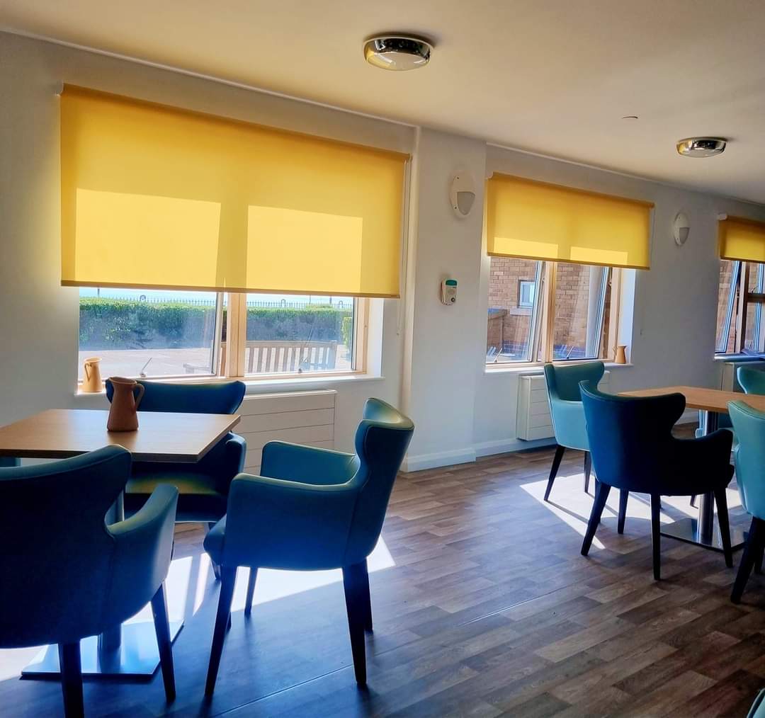 Furniture and blinds are in place! We're so close to the finish line now, and soooooooooo excited to see the kitchen in use ❤️🩵🩶💛 @MinofFurniture #ExtraCare #morethanhousing