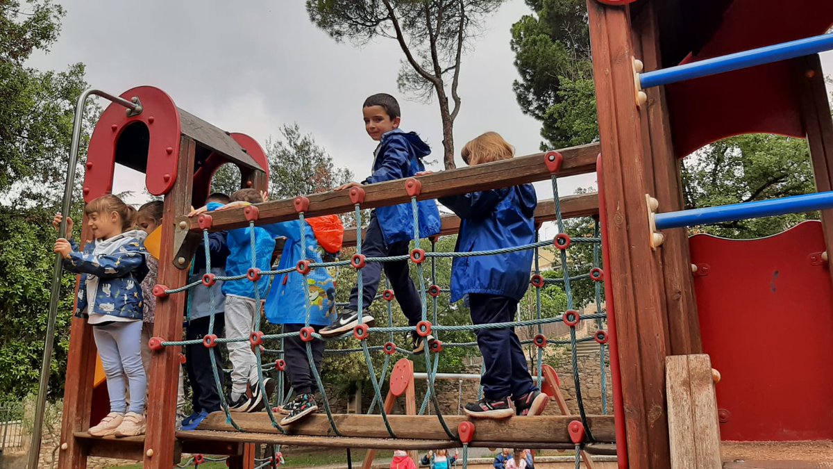 virolai_molins's tweet photo. INF: quin dia més divertit!! #coloniesvirolai23 https://t.co/jk44Y5BBuH