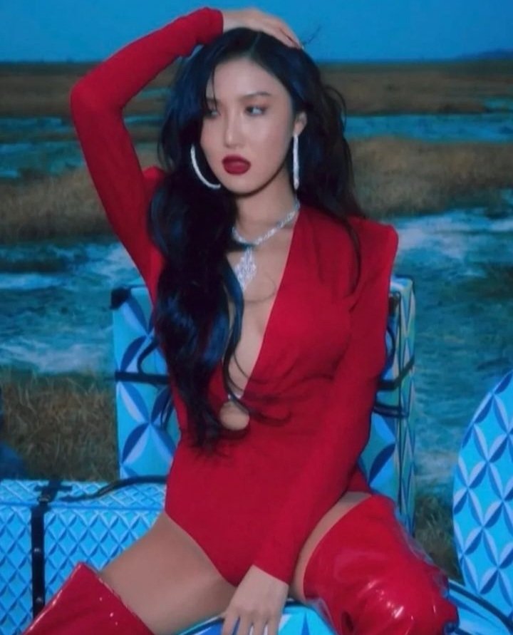 windflowevr's tweet image. HYEJIN PLEASE I'M WEAK
