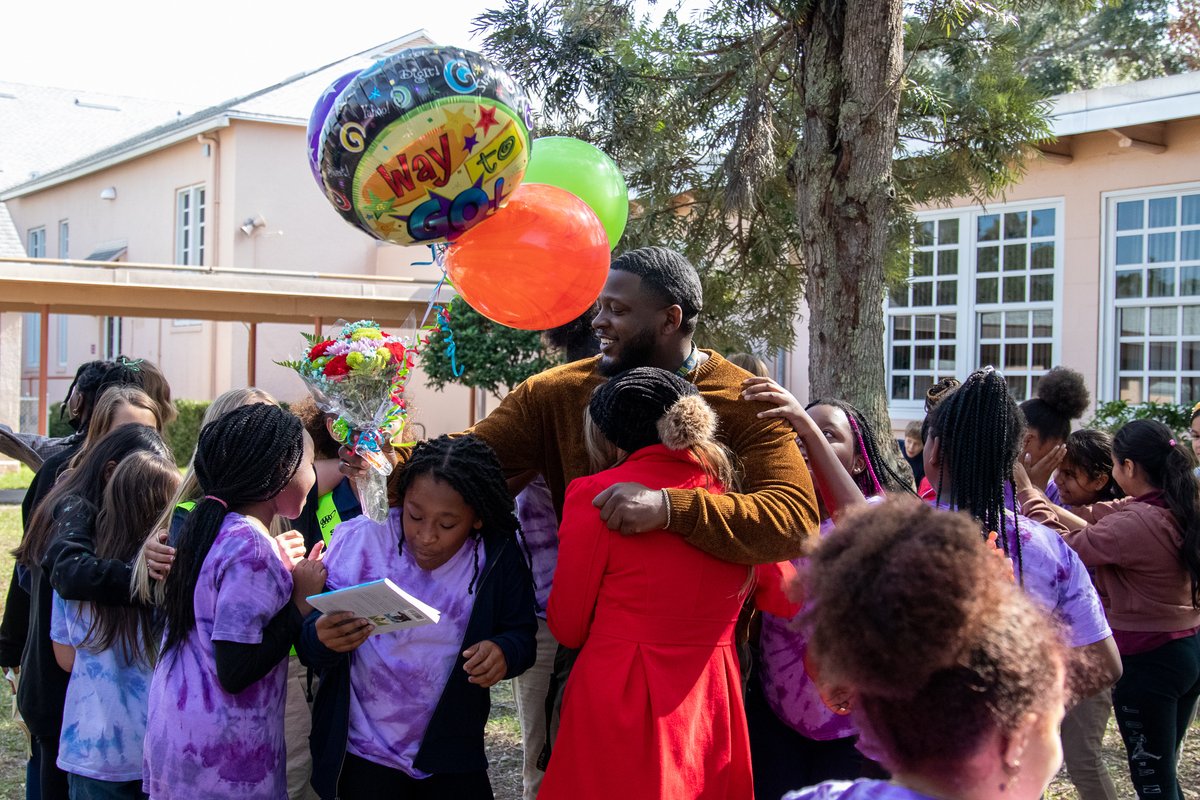 my_pcs's tweet image. YOU DID IT! We've had another incredible year across Pinellas County Schools, full of new achievements, exciting experiences and lifelong memories. We hope you have a safe and fantastic summer! 😎🌞