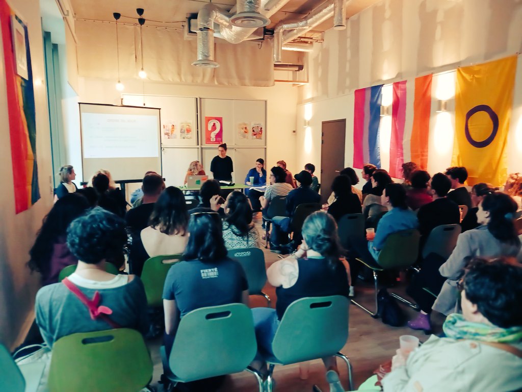 Ce soir c'est l'ag du Planning Familial 44 dans les locaux de Nosig, 
Un moment toujours important de rencontres entre militant.e.s et d'échanges sur nos actions 💪 #association #vieassociative