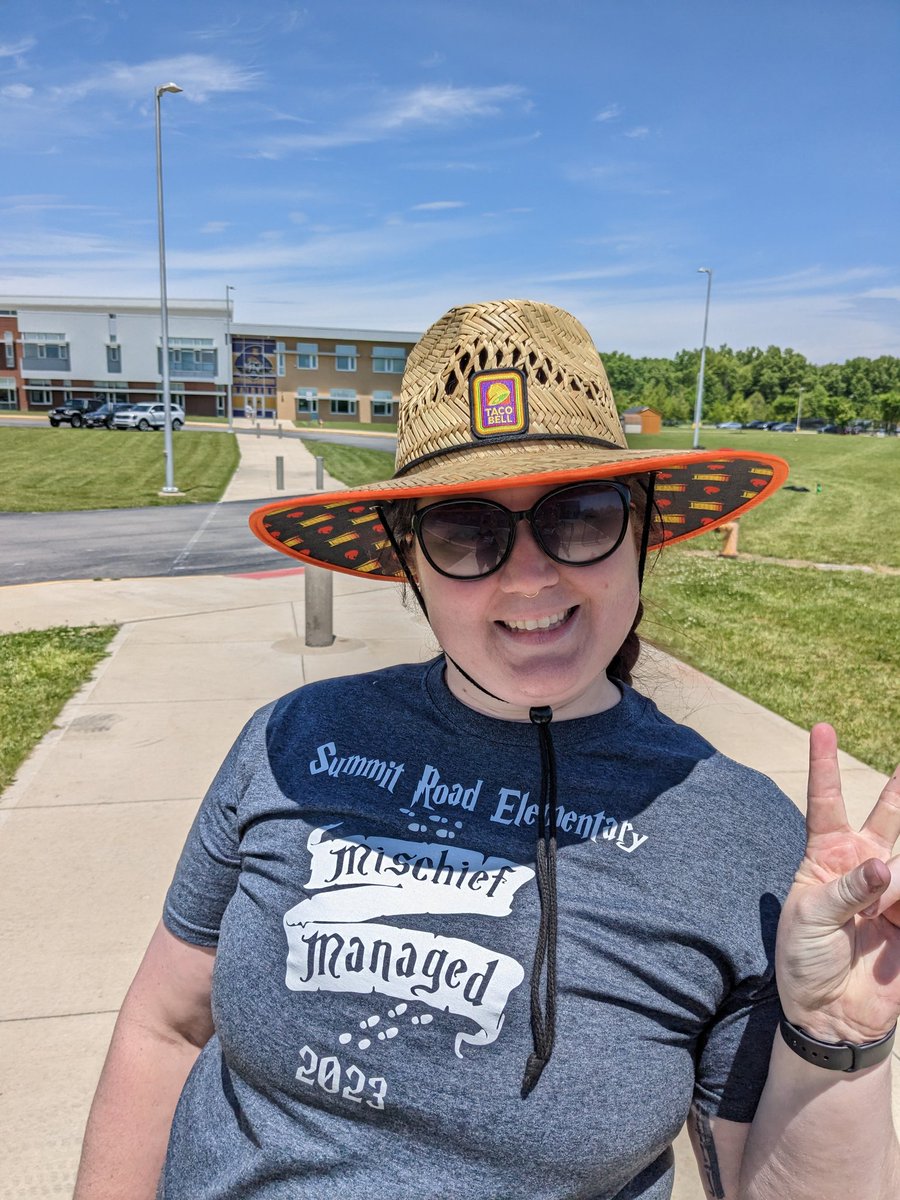 Amy Gochenour tweet media