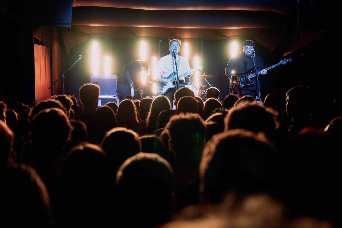 Vistas bring their 'Beautiful Nothing' tour to Southampton - @vistasmusic support from @pixeyofficial live photos from @shot_by_tony - melodicmag.com/2023/05/25/vis…