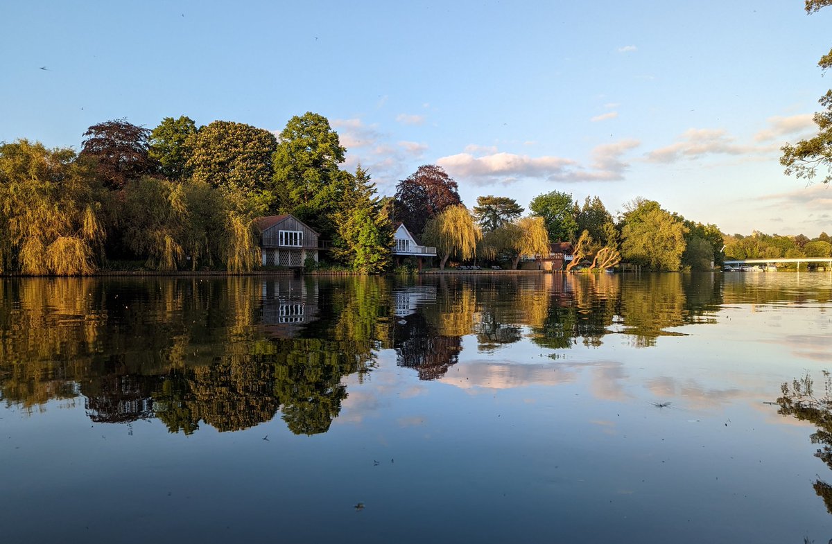 Thames  #ThursdayEvening