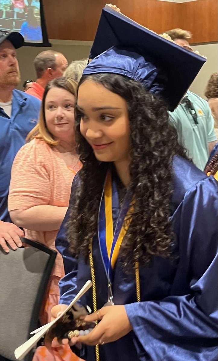 WayneEMCHS's tweet image. Congratulations to our WEMCHS students who received their degrees last week from @wayneccnc. We are so proud of all of your hard work!