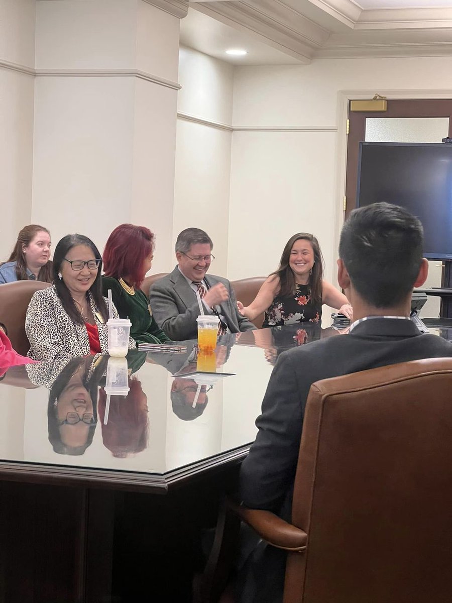 MetaFund's tweet photo. Thank you to our friends at the Greater OKC Asian Chamber of Commerce for hosting an amazing Inaugural Advocacy & Entrepreneurship Day at the State Capitol! We were honored to attend! #InclusiveEconomicDevelopment https://t.co/x9BQOktLAE