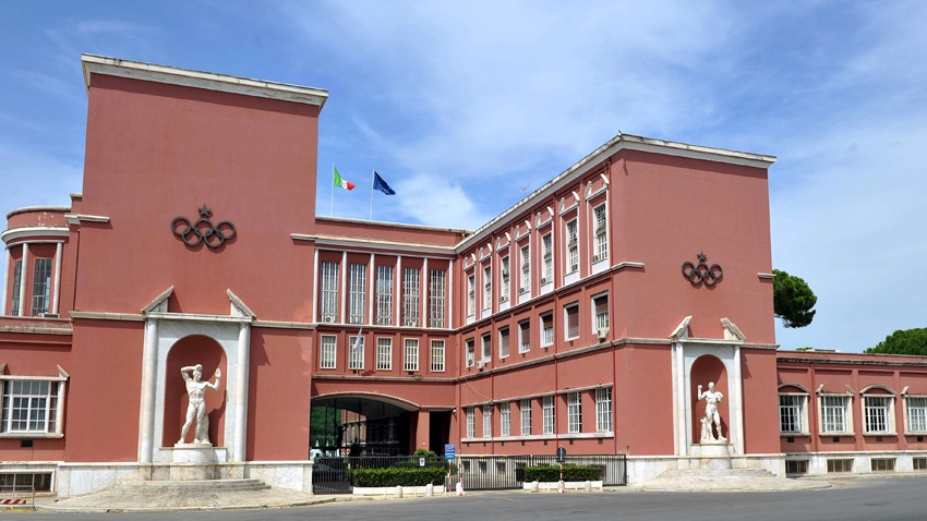 Un minuto di silenzio prima delle manifestazioni sportive in programma in Italia nel fine settimana.

È l'invito del presidente del CONI, Giovanni Malagò, per onorare la memoria delle vittime dell’alluvione in Emilia-Romagna.

👉bit.ly/438xLDm