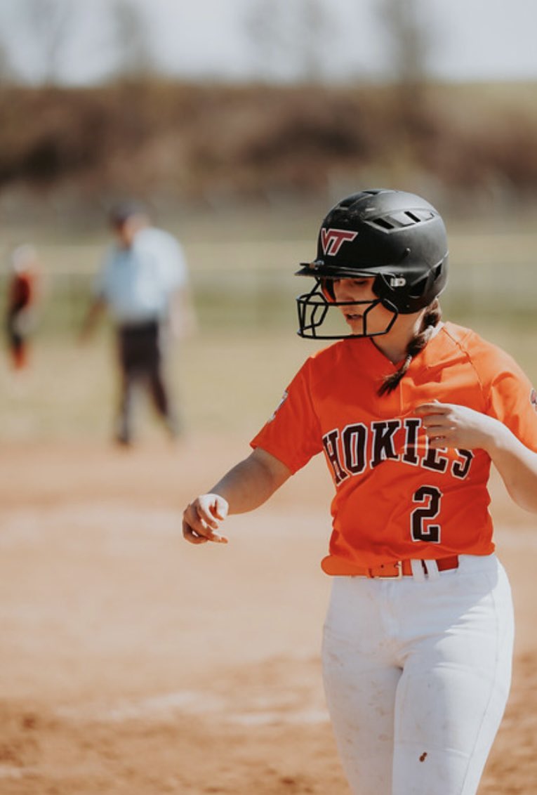 VT Club Softball tweet media