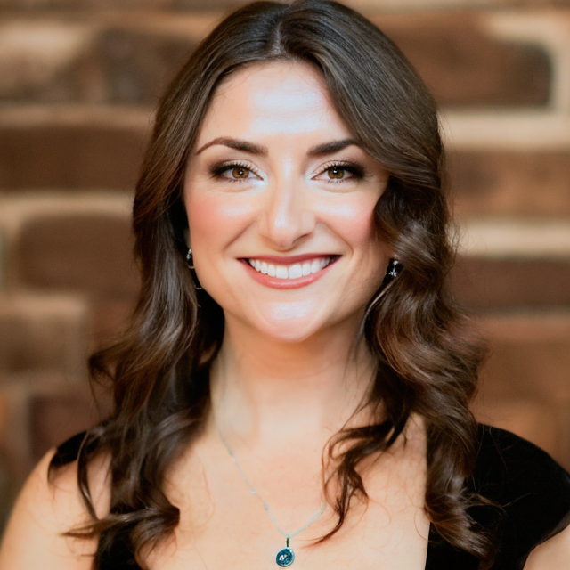 SocialFireMedia's tweet photo. What can AI do you for? Addison created professional studio-quality headshots, powered by AI. 🤖 https://t.co/3LAJjqAeXX