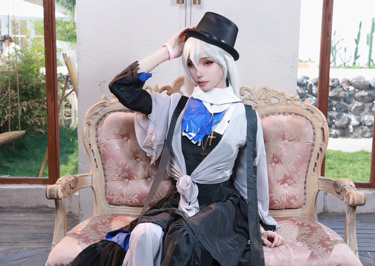 寒武纪ᵀᴹ1096冬季新款/暗流。特别手工细节填充，舒适贴身。完美融入日常装束，持久耐穿。材质轻量耐磨。多层设计高效保暖。 https://t.co/fgaVYbqa3W