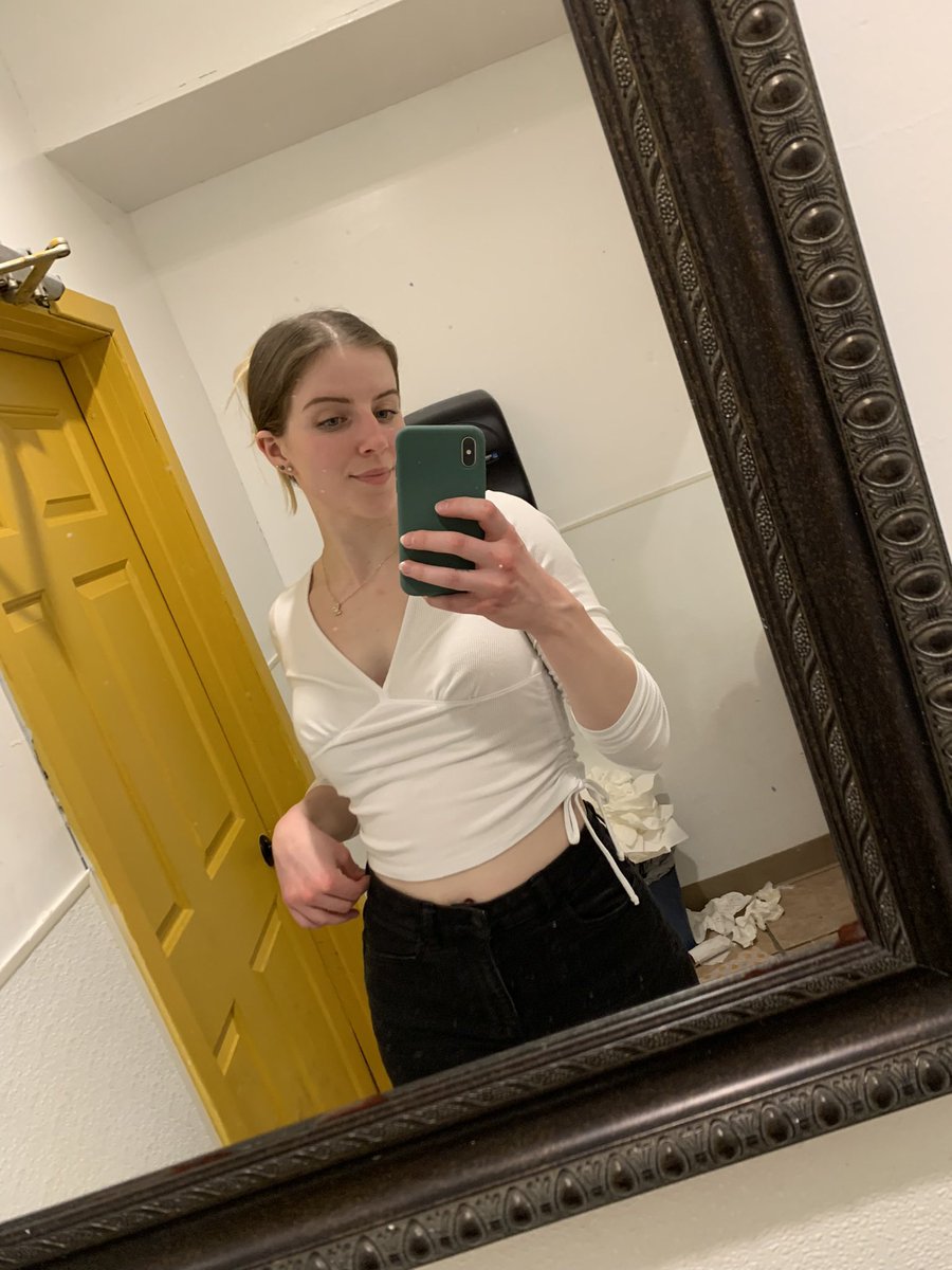 christmanjayden's tweet photo. your last selfie is who you are on the outside, and your last meme is who you are on the inside https://t.co/eJwpguMWYv