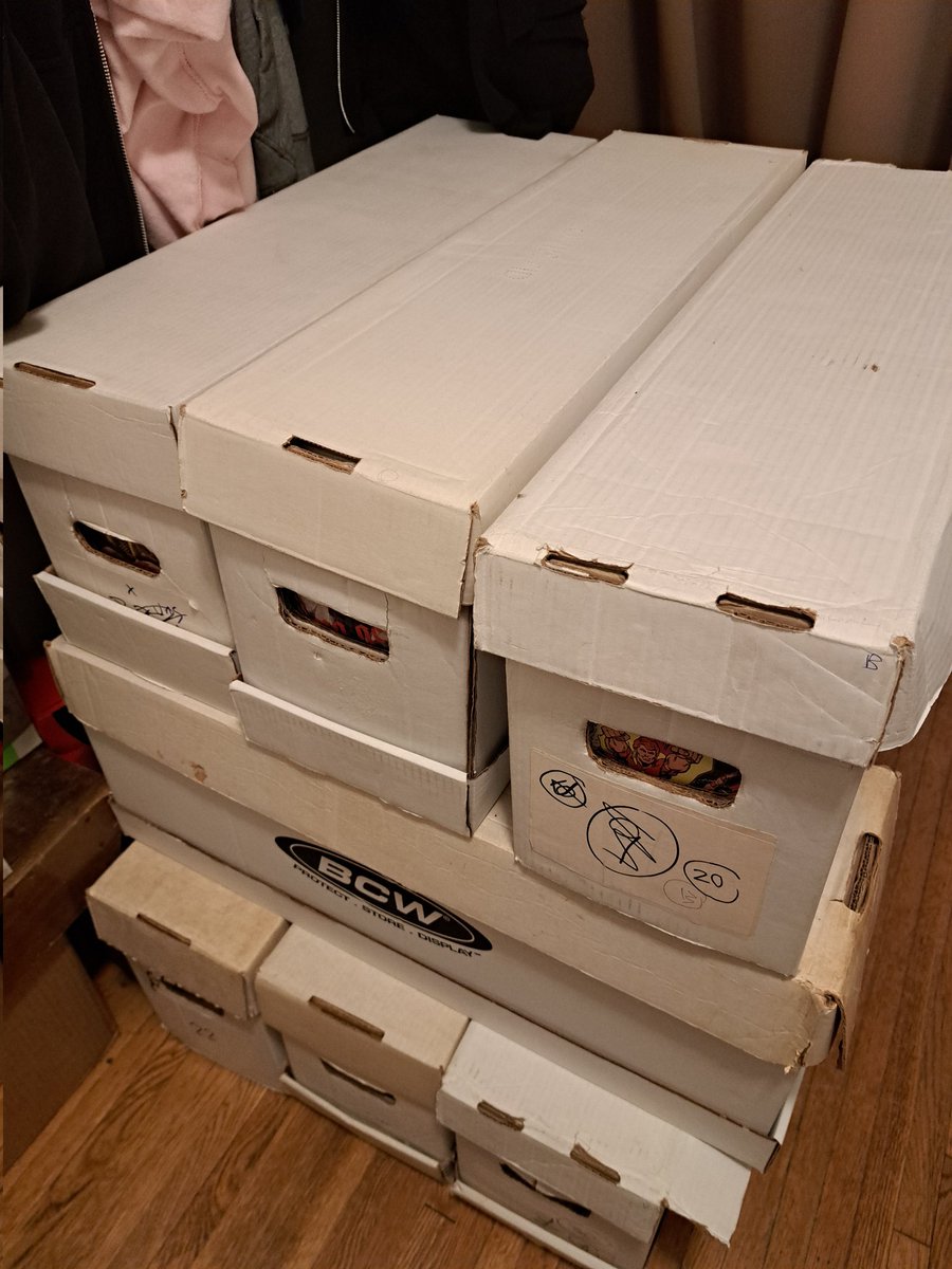 ComicsStatues's tweet image. Picking up a small Bronze and Copper collection this morning before the day-to-day. This stuff should be added to the show stock for @FANEXPOPhilly!

#comics #comicbooks #comicboxes #comiccollection #buyingcomics #marvel #dccomics