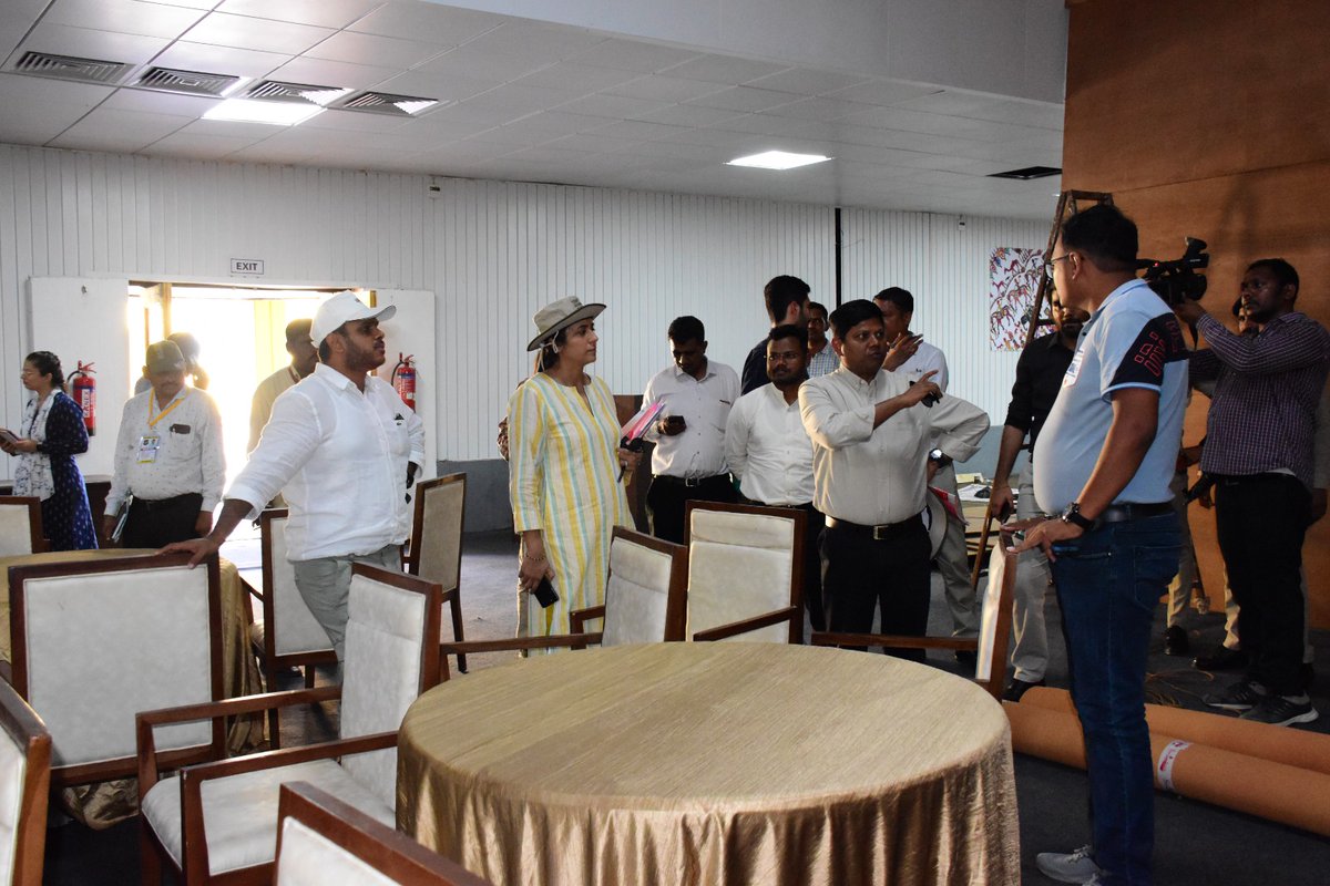 Collector Narmada tweet media