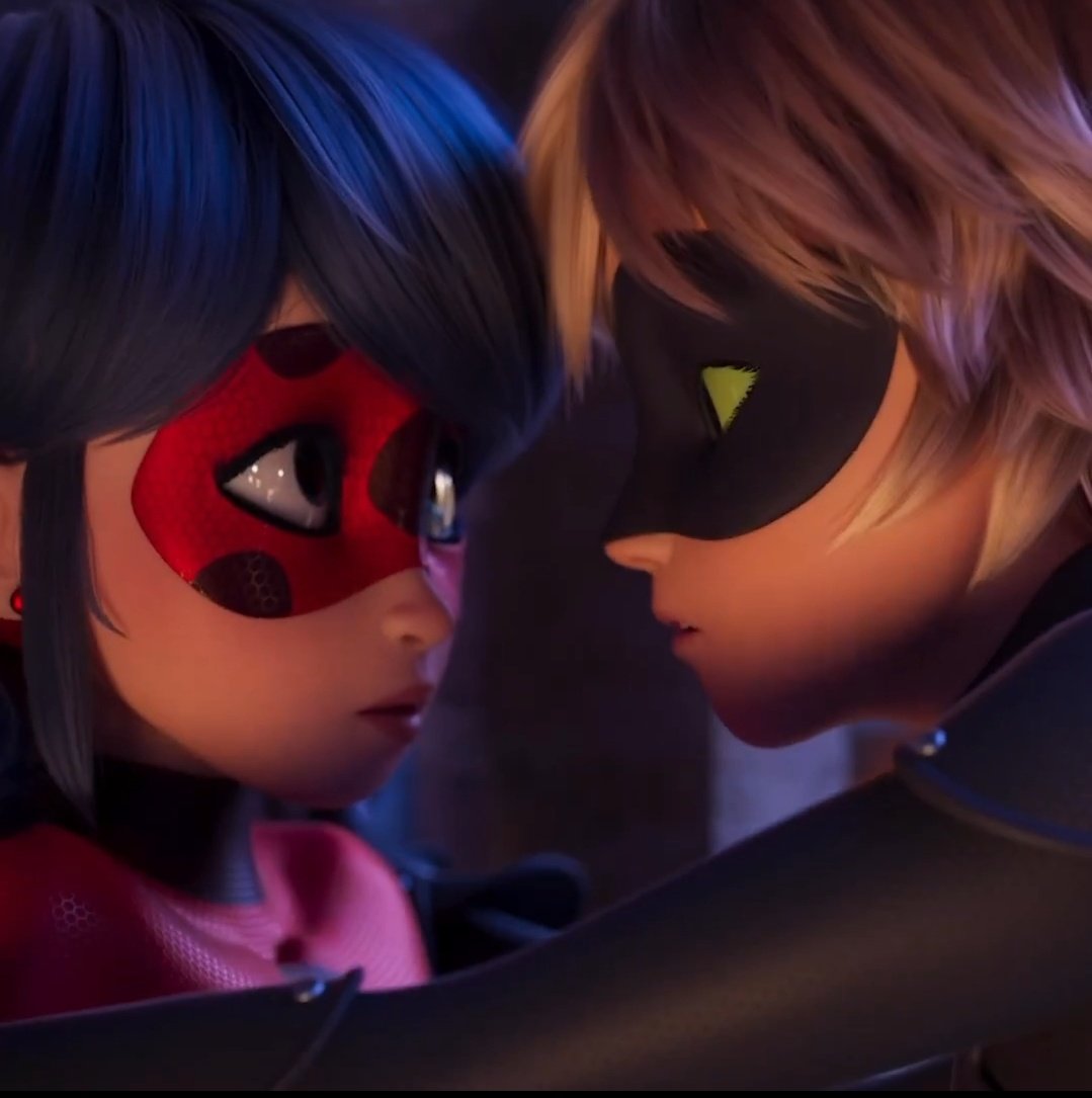 OmG! The parallels 😍😍😍
Official art/ series/movie #MiraculousLadybug #ladybug #catnoir #miraculousmovie #MiraculousNetflix