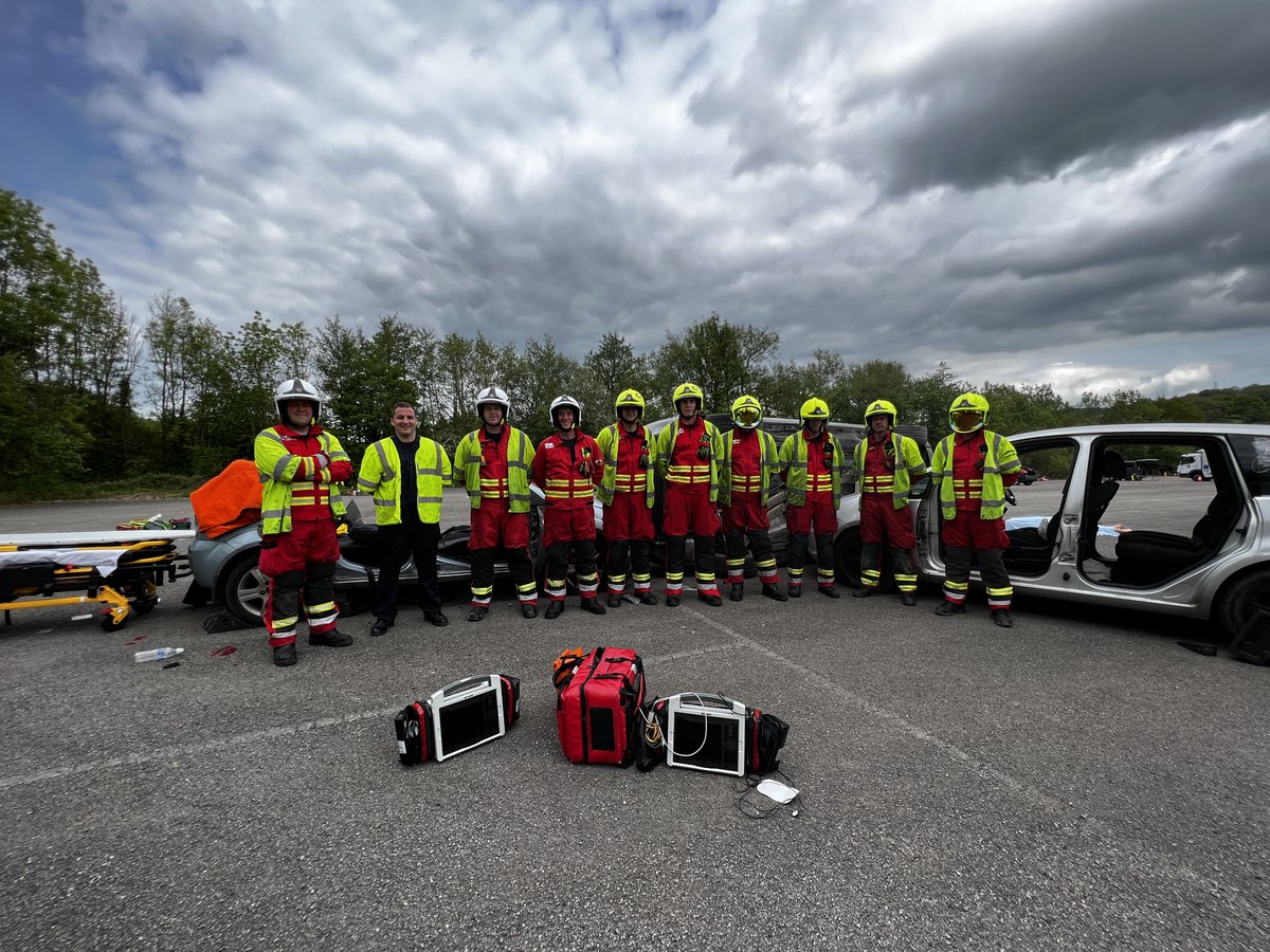 @WelshAmbulance @SWFireandRescue The scenario was set up to replicate a real life collision in order to help the teams learn and keep their skills up-to-date👏

#ProjectEDWARD #RoadSafetyCampaign

4/4