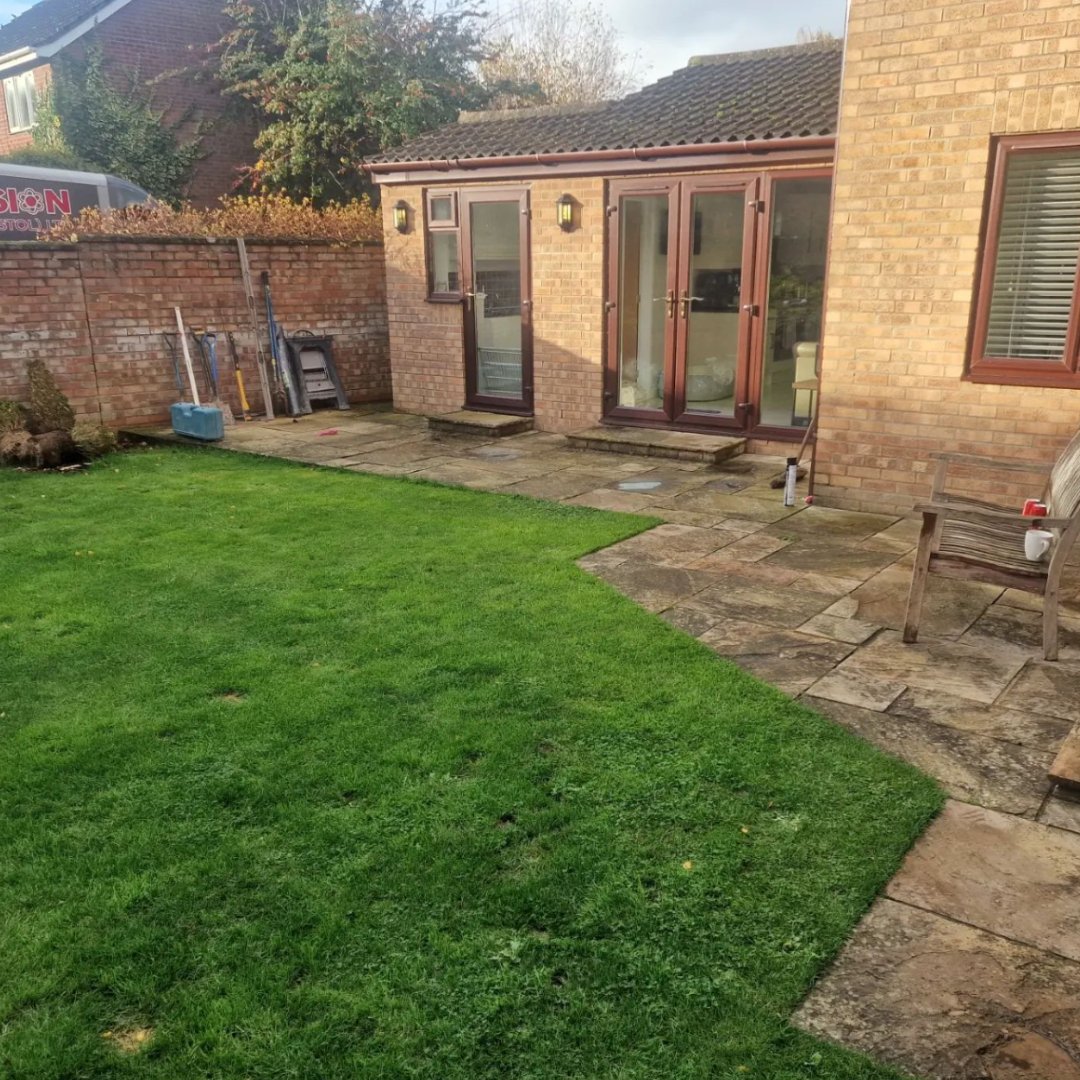 AzpectsLtd's tweet image. How amazing is this transformation 😱

Green Genie has created the dream outdoor living space using our EASYGrout in colour Argent 😍

#EASYGrout #JointingCompound #GardenTransformation