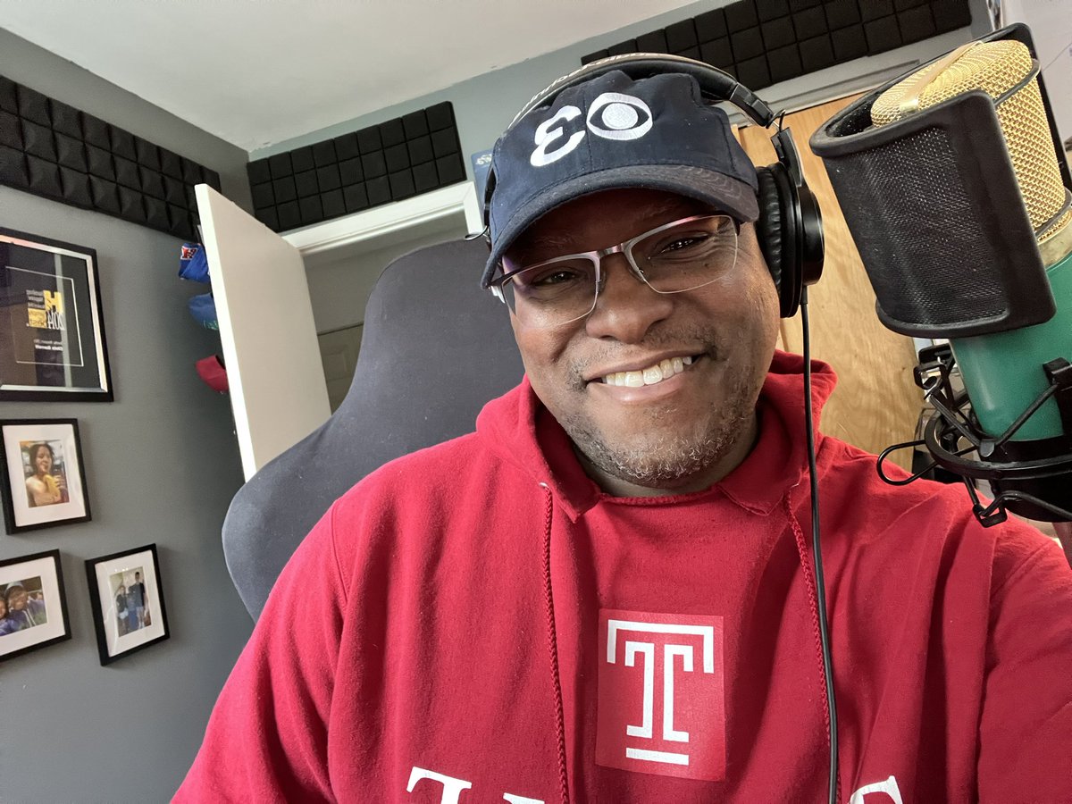 ChrisGTraffic's tweet image. Happy Friday Eve!! Time for traffic reports on BIN PHL/NYC!! #trafficguy #radio