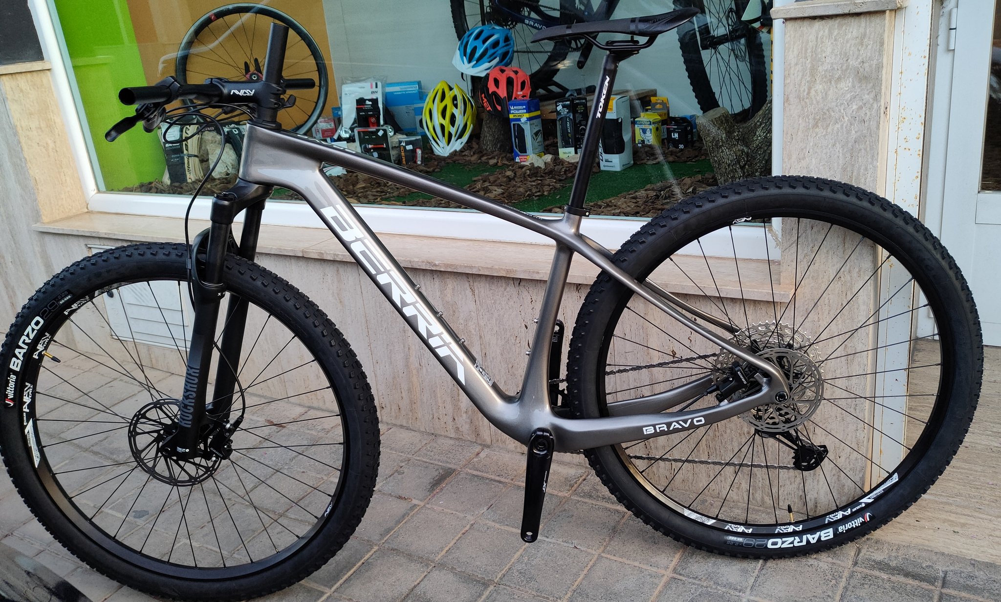 Tienda ciclismo dbiker store hot sale