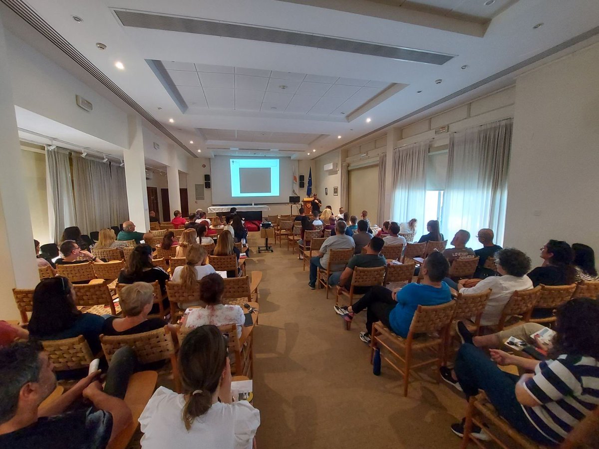 ARI_RD's tweet image. Εκπαίδευση στο προσωπικό του ΙΓΕ σε θέματα Πρώτων Βοηθειών #FirstAid και χρήση Απιδινωτή #Defibrillation 
Η εκπαίδευση έγινε από λειτουργούς της Υπηρεσίας Αναζωογόνησης του @MinHealthCY