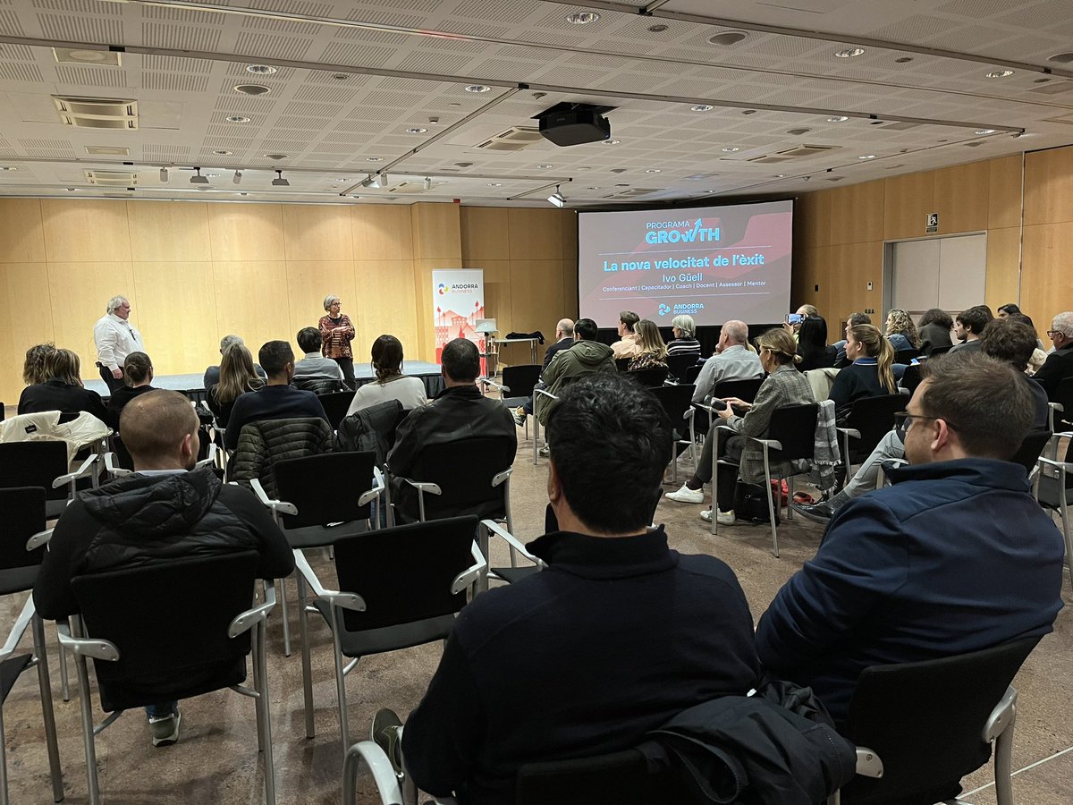 AndorraBusiness's tweet photo. 💡Ivo Güell de @IdeIConsultores ens parla de “La nova velocitat de l’èxit”, una conferència emmarcada dins del nostre #ProgramaGrowth de creixement empresarial. Consells, oportunitats, mercats… https://t.co/Z6wRFS2A07 #InvestinAndorra https://t.co/ZUBX2SqSrC