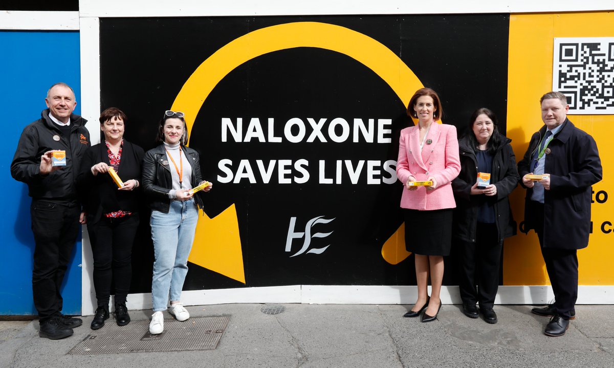 HSECHODNCC's tweet photo. Innovative street art using QR code to link to potentially life saving naloxone demonstration videos, more information at: https://t.co/Gx5xsprYmL. Photograph features Minister Naughton, members of Ana Liffey Drug Project and MQI and Brian Kirwan, General Manager @HSECHODNCC https://t.co/NFTok8mFdP