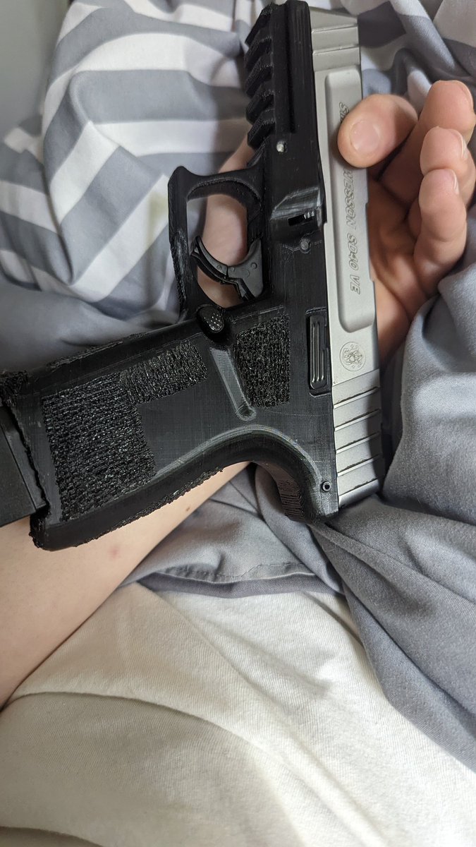 dumbfuxk3's tweet photo. @PancreasThief Don't leave home without my SIG P320 https://t.co/ycxv1ubvYf